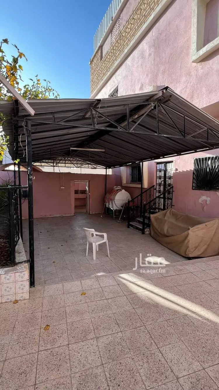 فيلا للبيع في شارع عبدالله بن معبد بن الحرث, حي القطبية الشرقية, مدينة الطائف, منطقة مكة المكرمة صورة 5