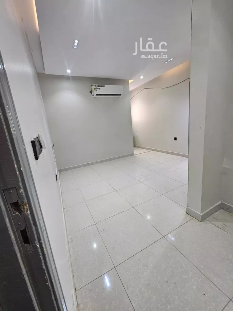 شقة للإيجار في شارع التحلية, حي العقيق, مدينة الرياض, منطقة الرياض صورة 4