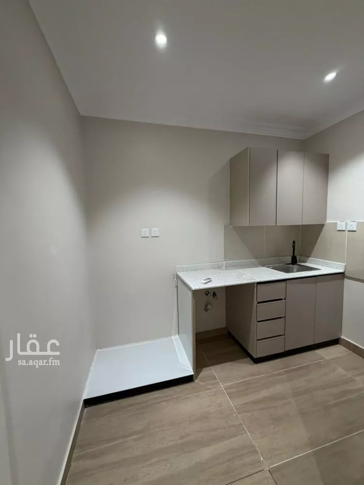 شقة للإيجار في شارع سومطرة, حي المروج, مدينة الرياض, منطقة الرياض صورة 2