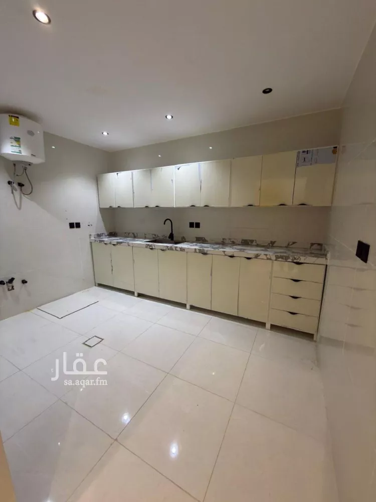 شقة للإيجار في شارع سومطرة, حي المروج, مدينة الرياض, منطقة الرياض