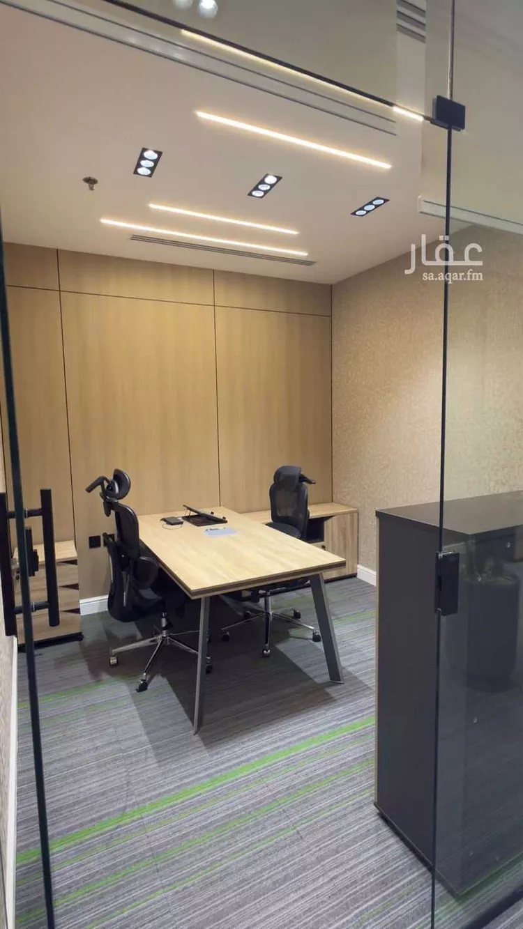 مكتب تجاري للإيجار في شارع الصحابة, حي إشبيلية, مدينة الرياض, منطقة الرياض