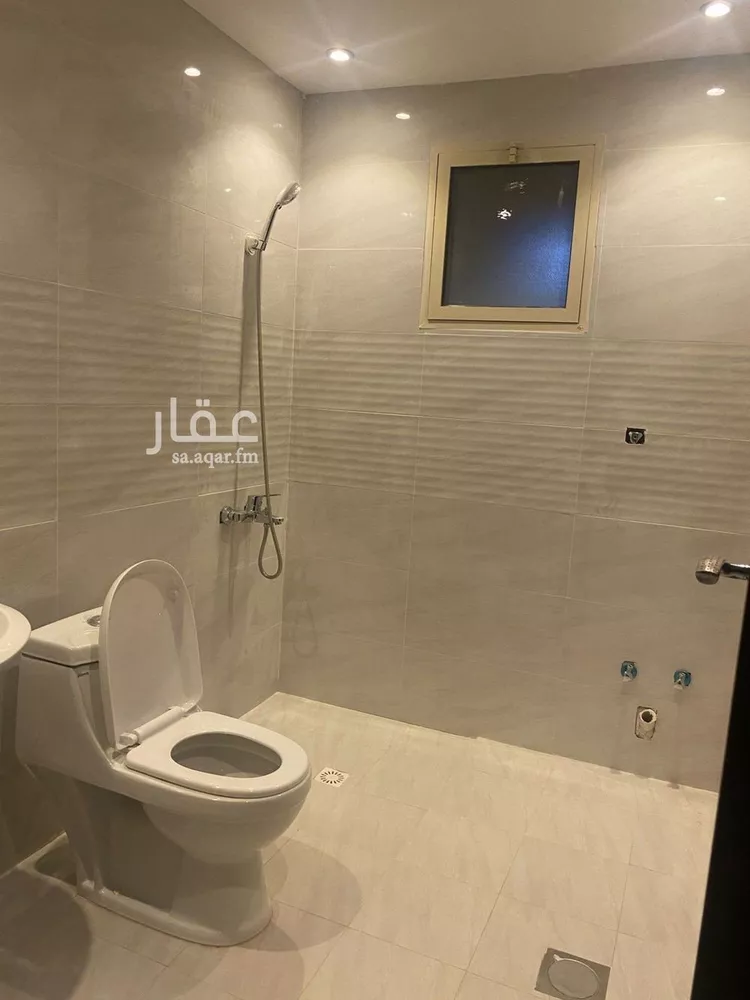شقة للإيجار في شارع الخلد, حي الدوحة الجنوبية, مدينة الظهران, المنطقة الشرقية صورة 2