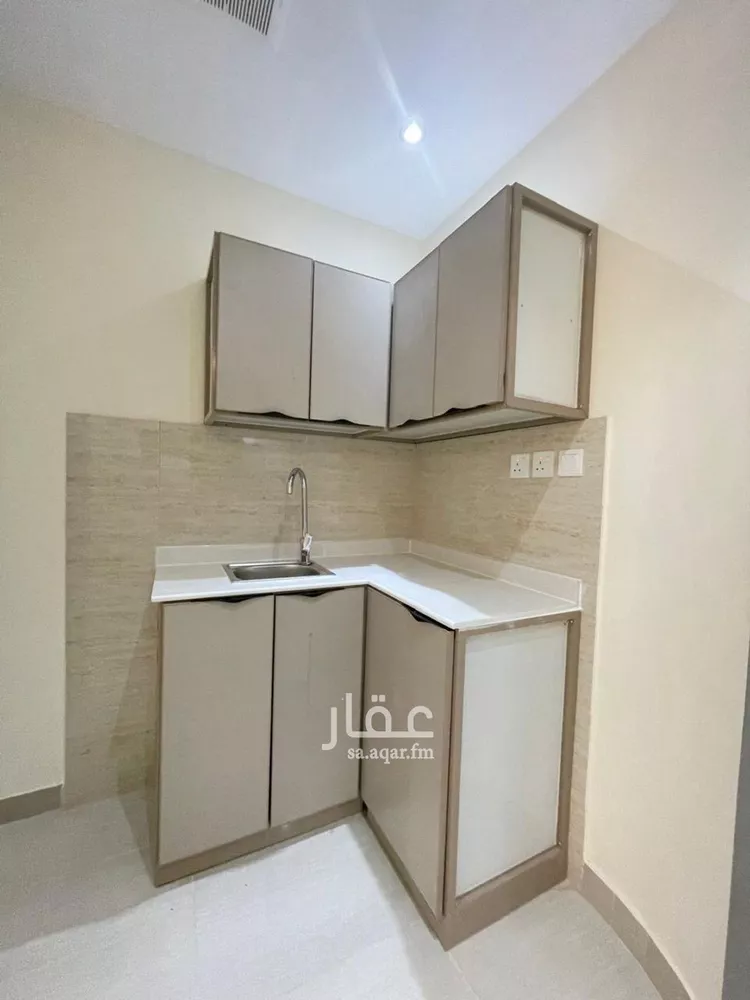 شقة للإيجار في شارع يثرب, حي بدر, مدينة الرياض, منطقة الرياض 6