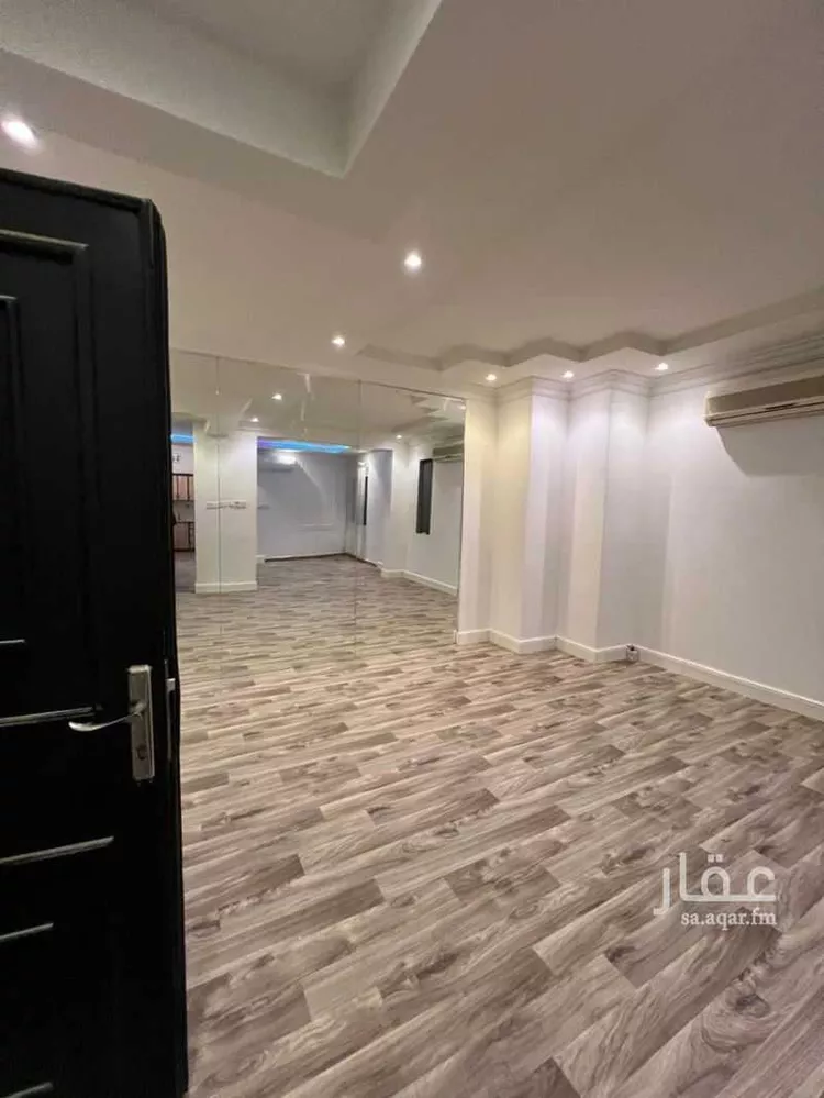 شقة للإيجار في شارع جرير بن عبدالله البجلي, حي مغرزات, مدينة الرياض, منطقة الرياض صورة 3