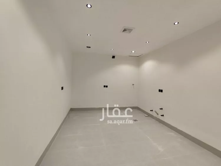 شقة للبيع في شارع شهاب الدين القلقشندي, حي عكاظ, مدينة الرياض, منطقة الرياض صورة 3