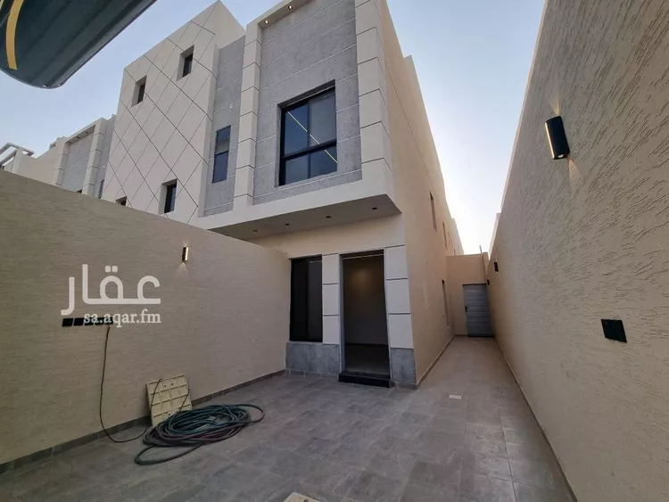 دور للبيع في شارع الامام مسلم الفرعي, حي بدر, مدينة الرياض, منطقة الرياض