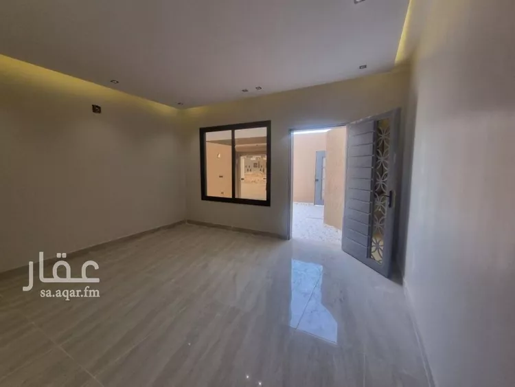 دور للبيع في شارع ريس, حي بدر, مدينة الرياض, منطقة الرياض صورة 4