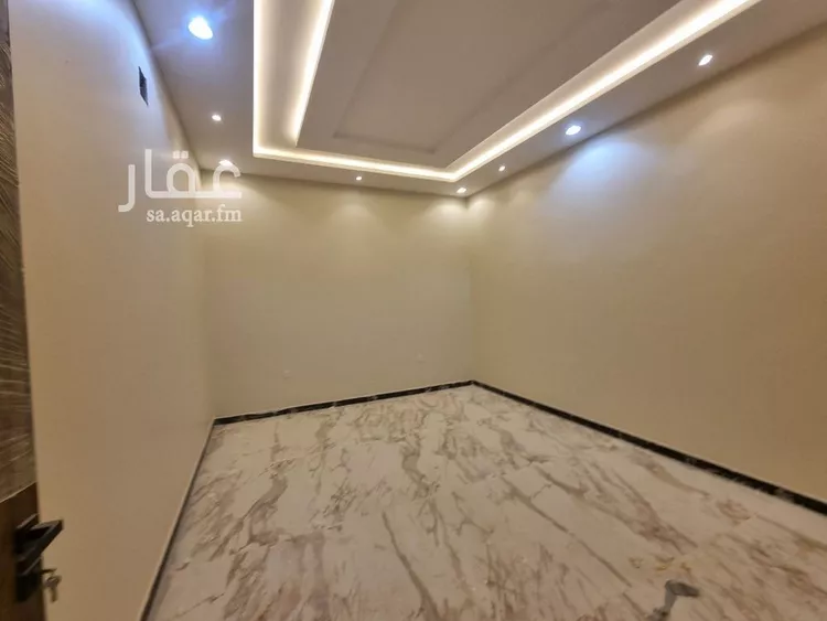 دور للبيع في شارع ابي المكارم بن مفرج, حي عكاظ, مدينة الرياض, منطقة الرياض صورة 3