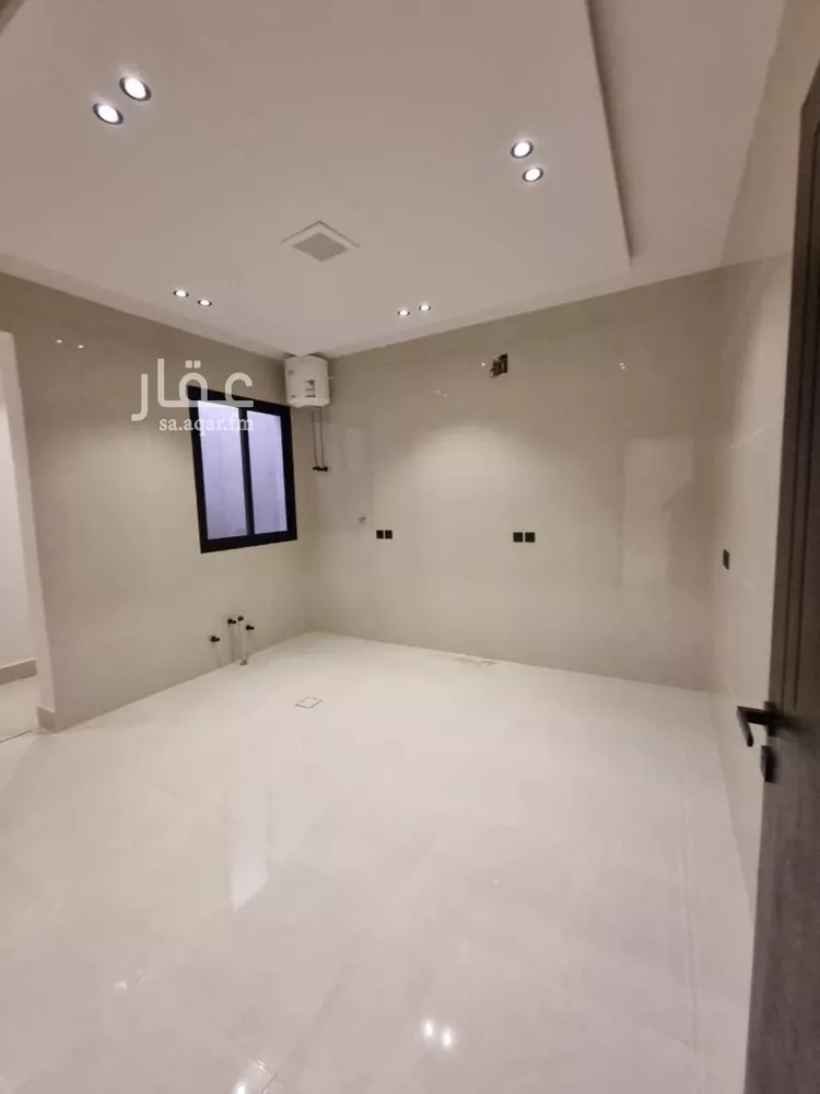 دور للبيع في شارع بدر, حي بدر, مدينة الرياض, منطقة الرياض صورة 4