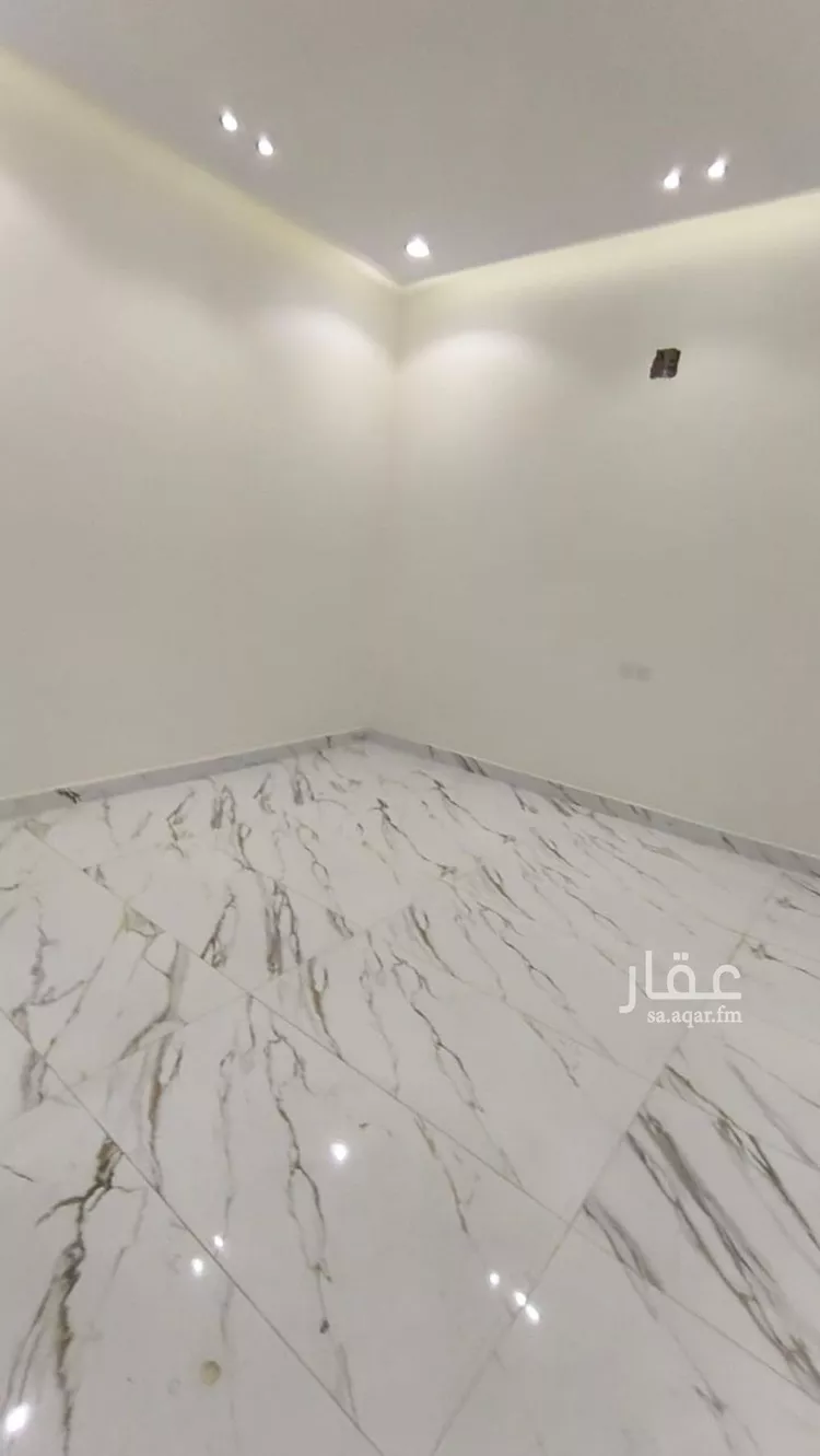 فيلا للبيع في شارع العريجاء, حي العريجاء, مدينة الرياض, منطقة الرياض صورة 5