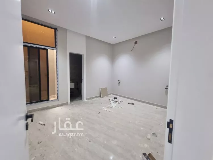 دور للبيع في شارع ريس, حي بدر, مدينة الرياض, منطقة الرياض صورة 5