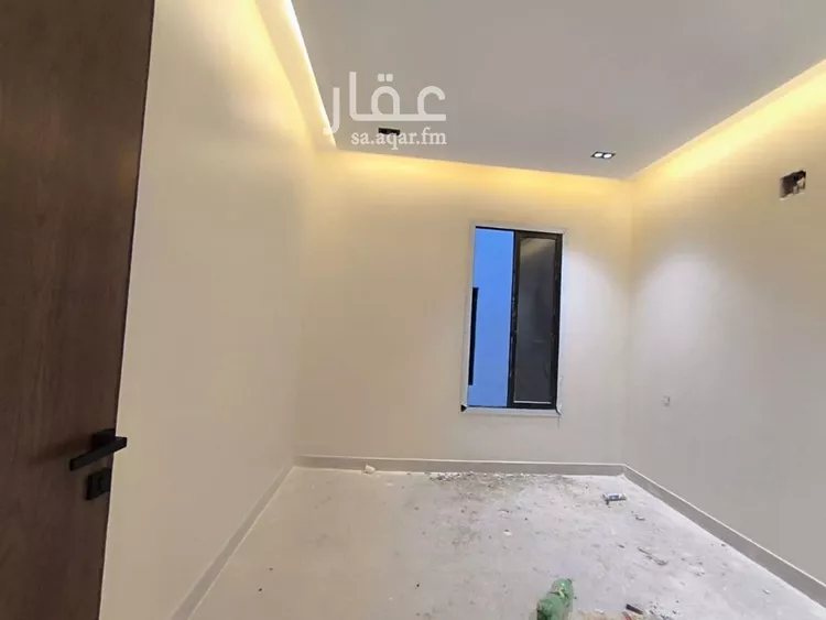 دور للبيع في شارع عبدالخالق الصابوني, حي عكاظ, مدينة الرياض, منطقة الرياض صورة 2