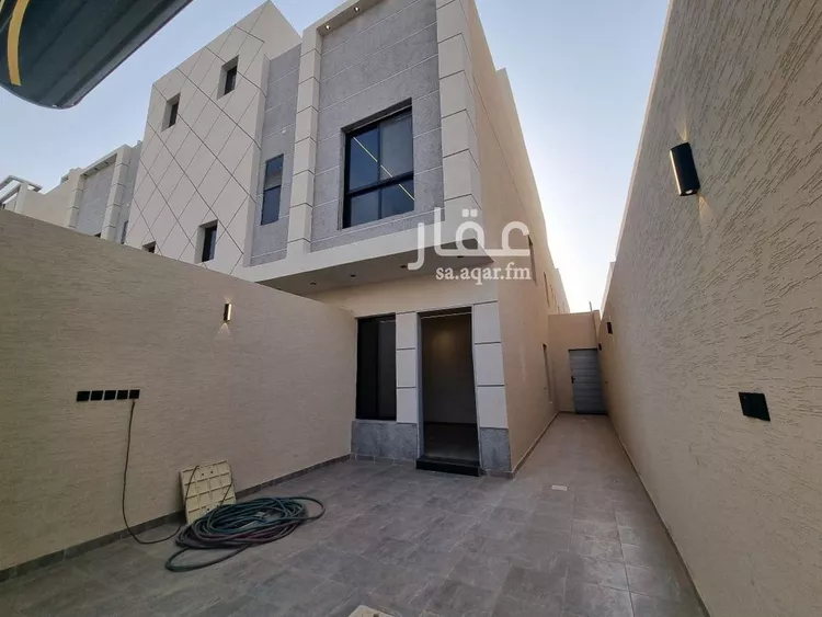 دور للبيع في شارع الامام مسلم الفرعي, حي بدر, مدينة الرياض, منطقة الرياض صورة 4