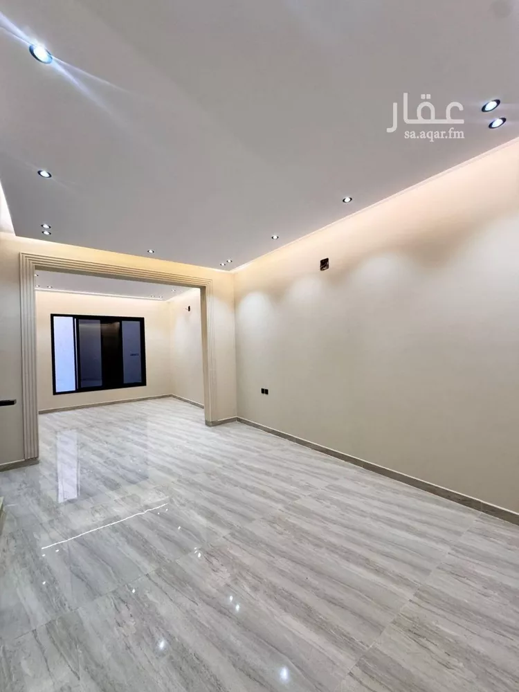 فيلا للبيع في شارع مدائن صالح, حي العريجاء الغربي, مدينة الرياض, منطقة الرياض صورة 2