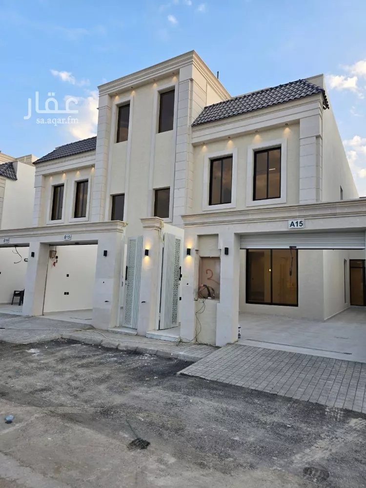 دور للبيع في شارع أبي عبدالله الصقلي, حي عكاظ, مدينة الرياض, منطقة الرياض صورة 2