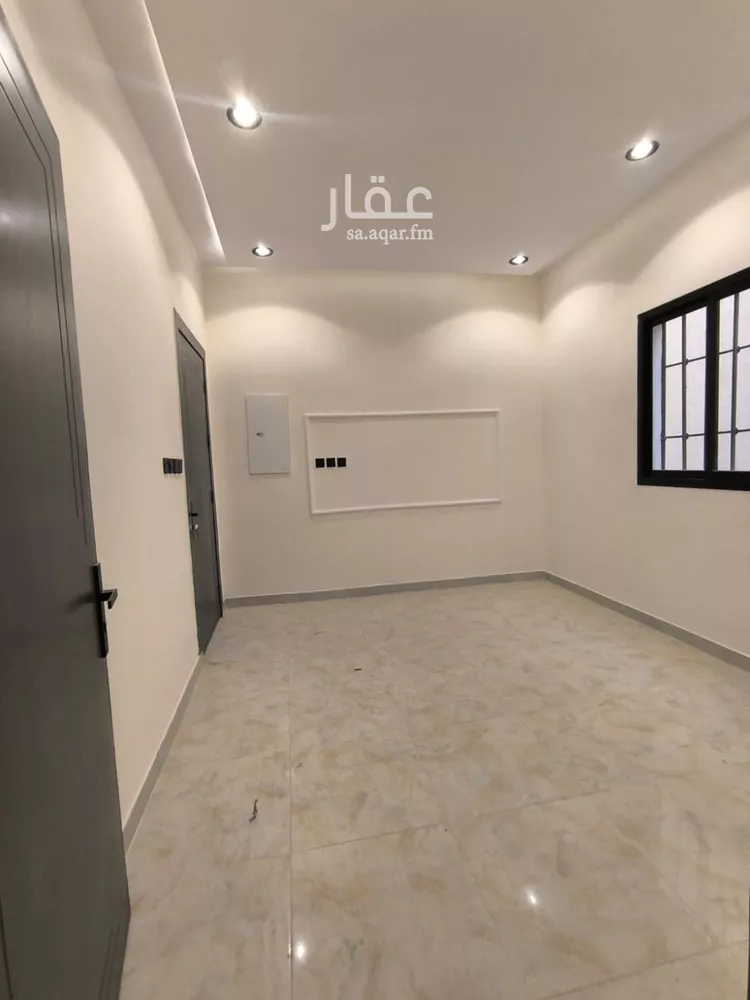 Floor for Sale in Riyadh Badr 18