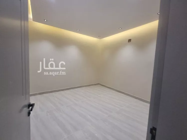 دور للبيع في شارع ريس, حي بدر, مدينة الرياض, منطقة الرياض صورة 3