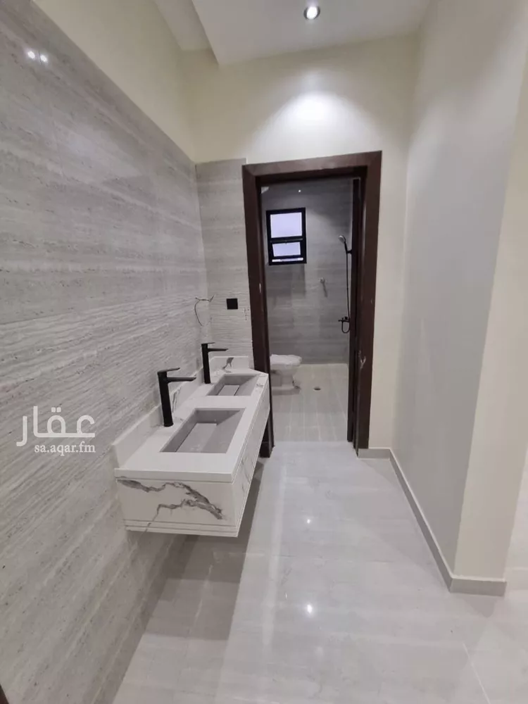 فيلا للبيع في شارع عكاظ , حي عكاظ, مدينة الرياض, منطقة الرياض صورة 5