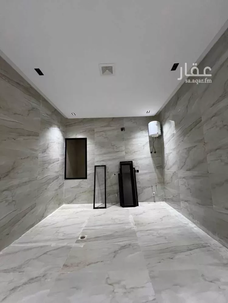 دور للبيع في شارع احمد بن رسلان, حي بدر, مدينة الرياض, منطقة الرياض 22
