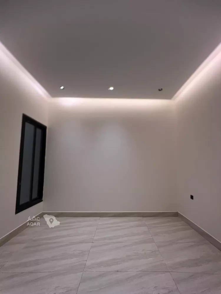 Floor for Sale in Riyadh Dirab 23
