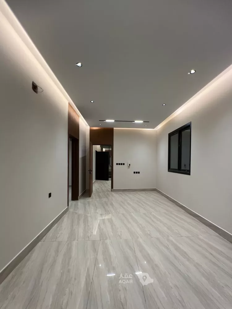 Floor for Sale in Riyadh Dirab 7