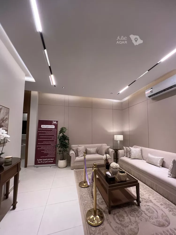دور للبيع في شارع حجة الإسلام, حي عكاظ, مدينة الرياض, منطقة الرياض 7