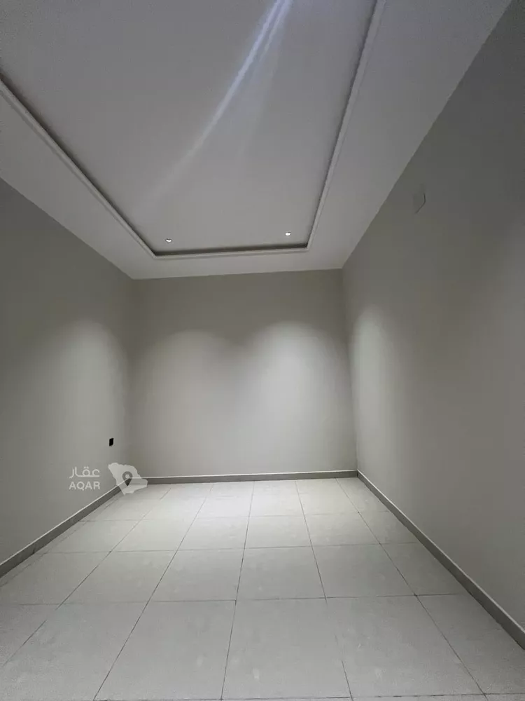 Floor for Sale in Riyadh Dirab 10