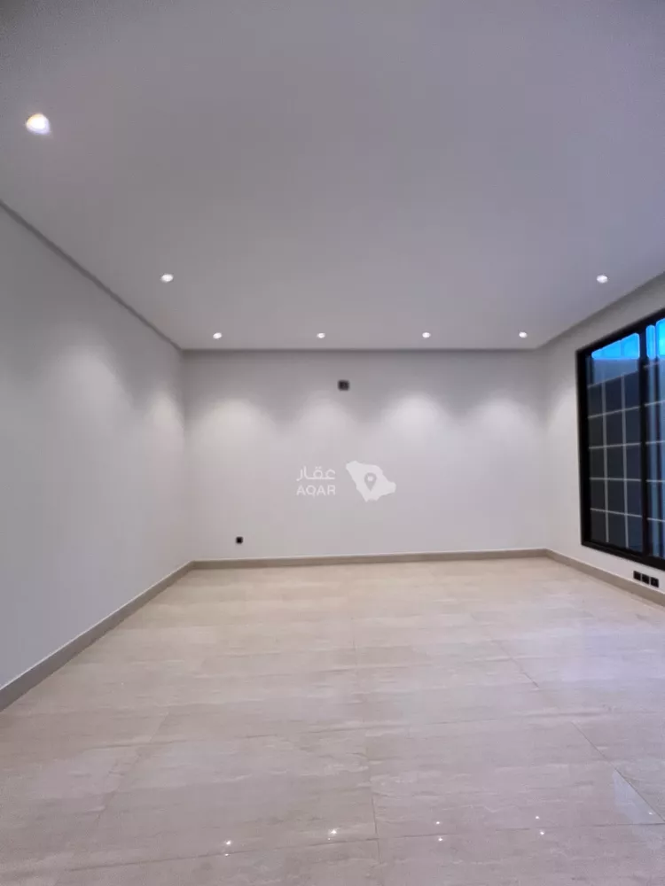 Villa for Sale in Riyadh Badr 7