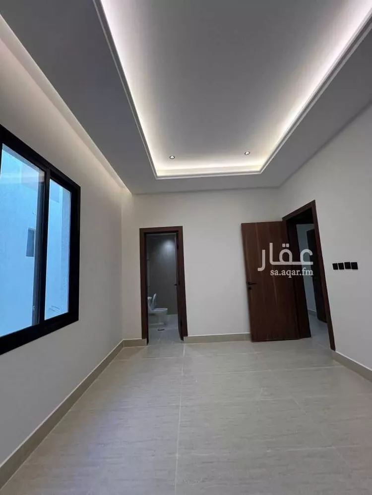 Floor for Sale in Riyadh Dirab 25