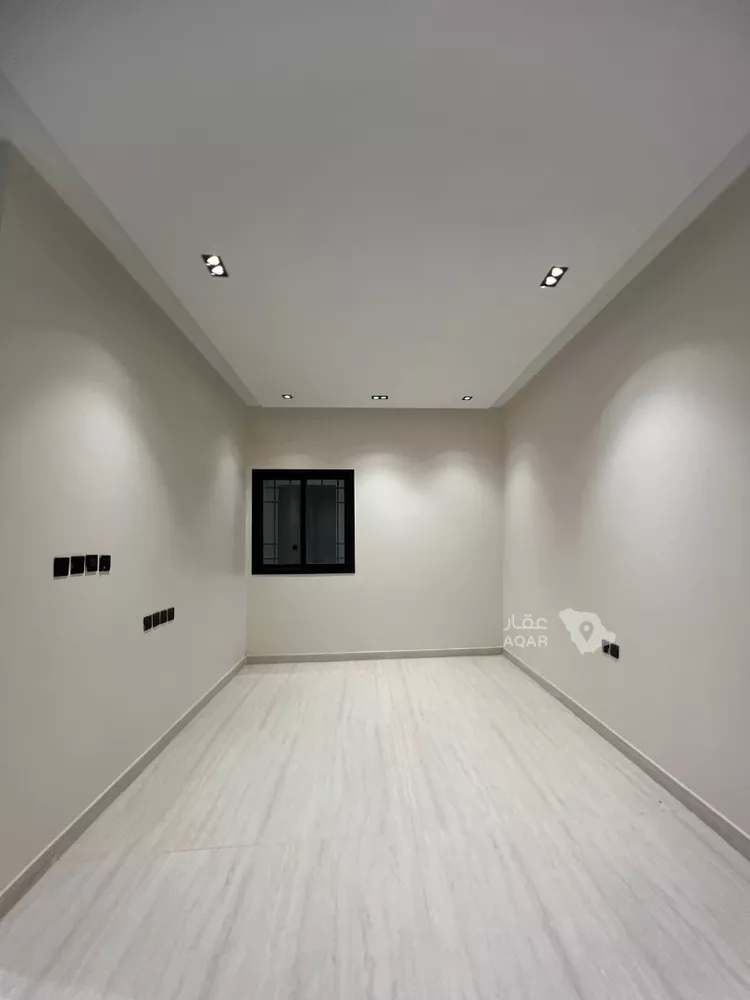 Floor for Sale in Riyadh Badr 4