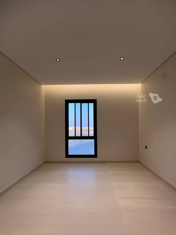 فيلا للبيع في شارع مصطفى عبدالرزاق, حي عكاظ, مدينة الرياض, منطقة الرياض 5