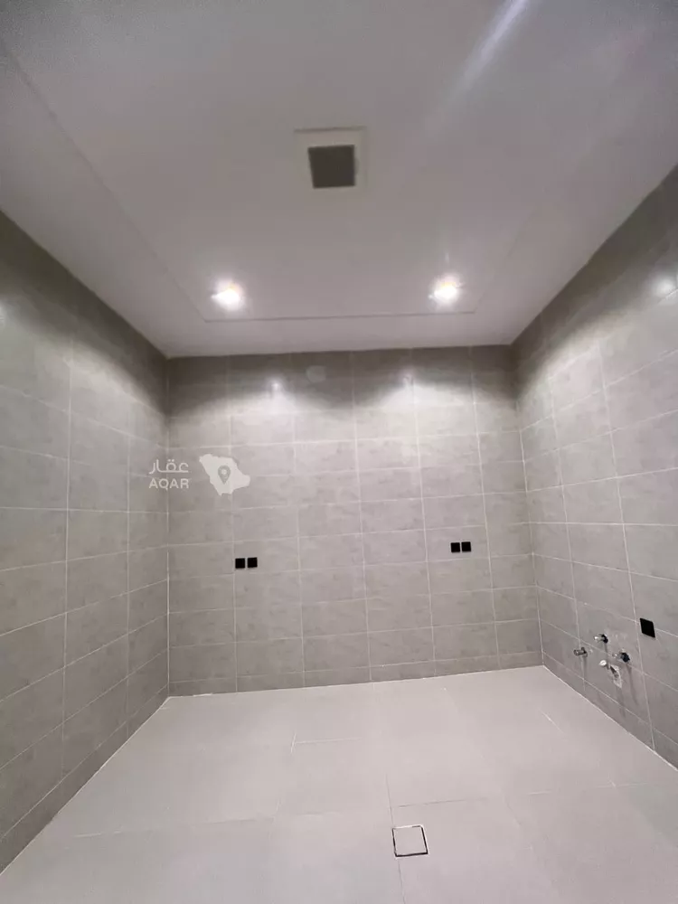 Floor for Sale in Riyadh Dahiat Namar 22
