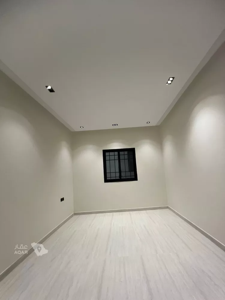 Floor for Sale in Riyadh Badr 16