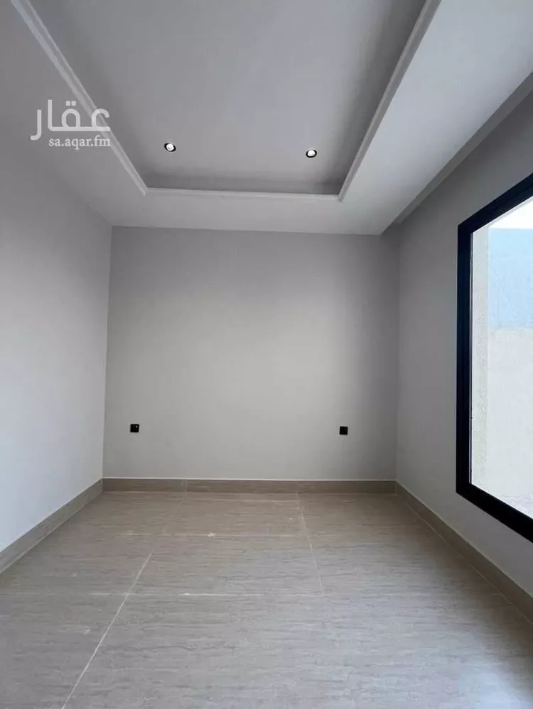 Floor for Sale in Riyadh Dirab 12