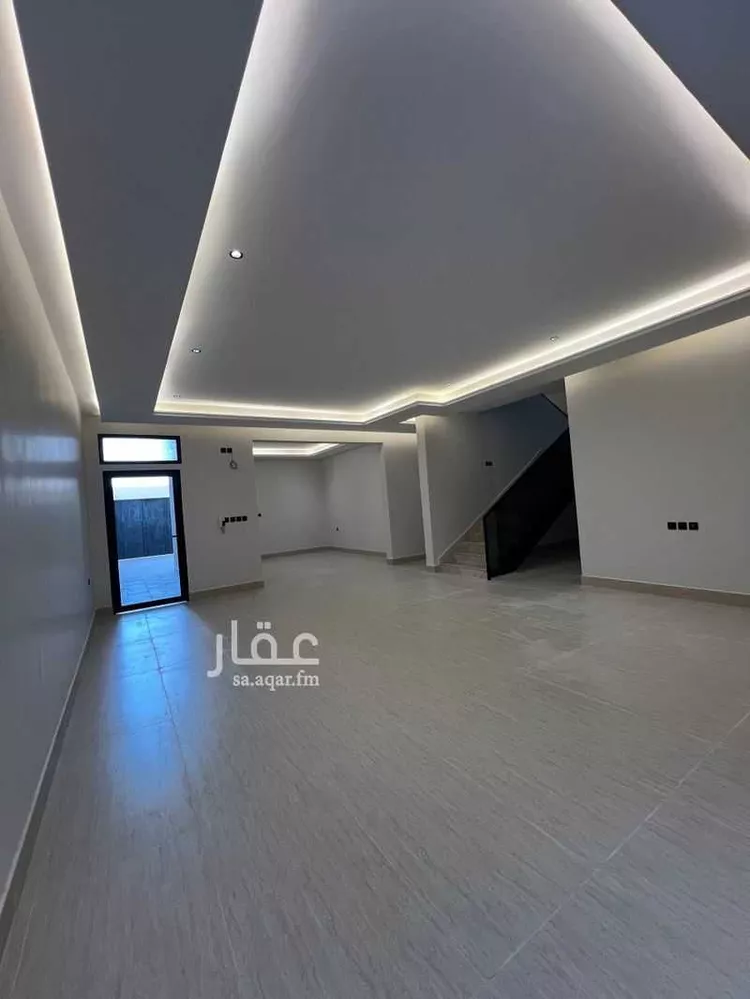 Floor for Sale in Riyadh Dirab 23