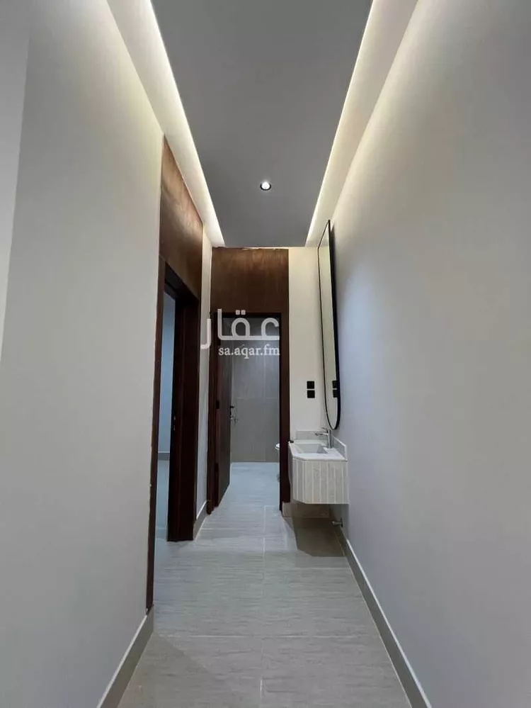 Floor for Sale in Riyadh Dirab 13