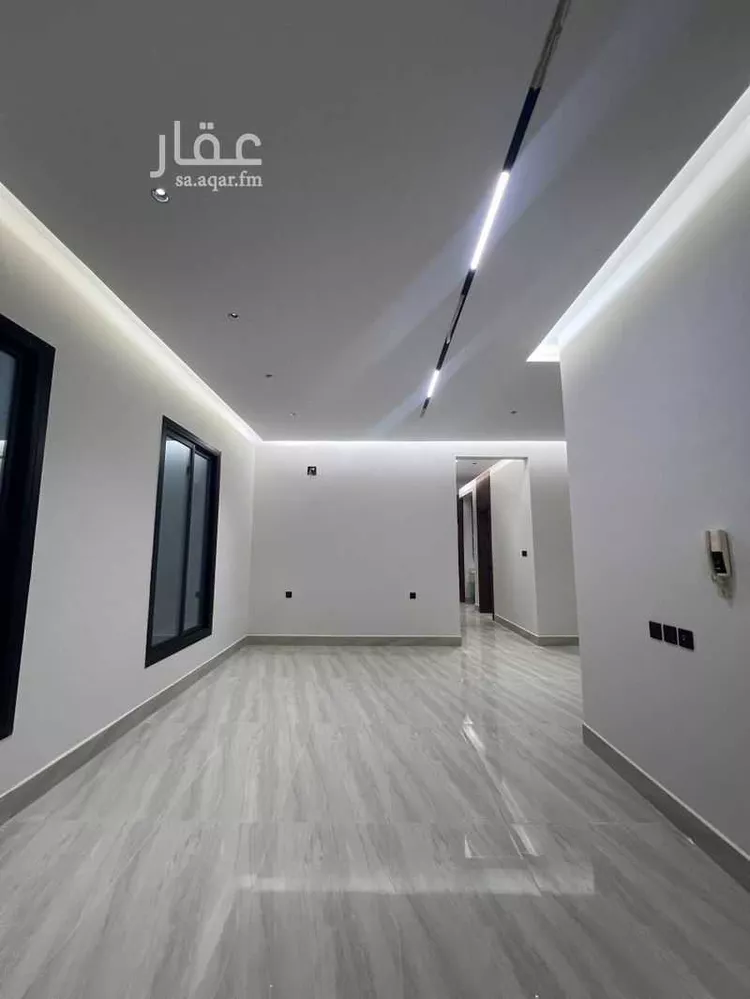 Floor for Sale in Riyadh Dirab 12