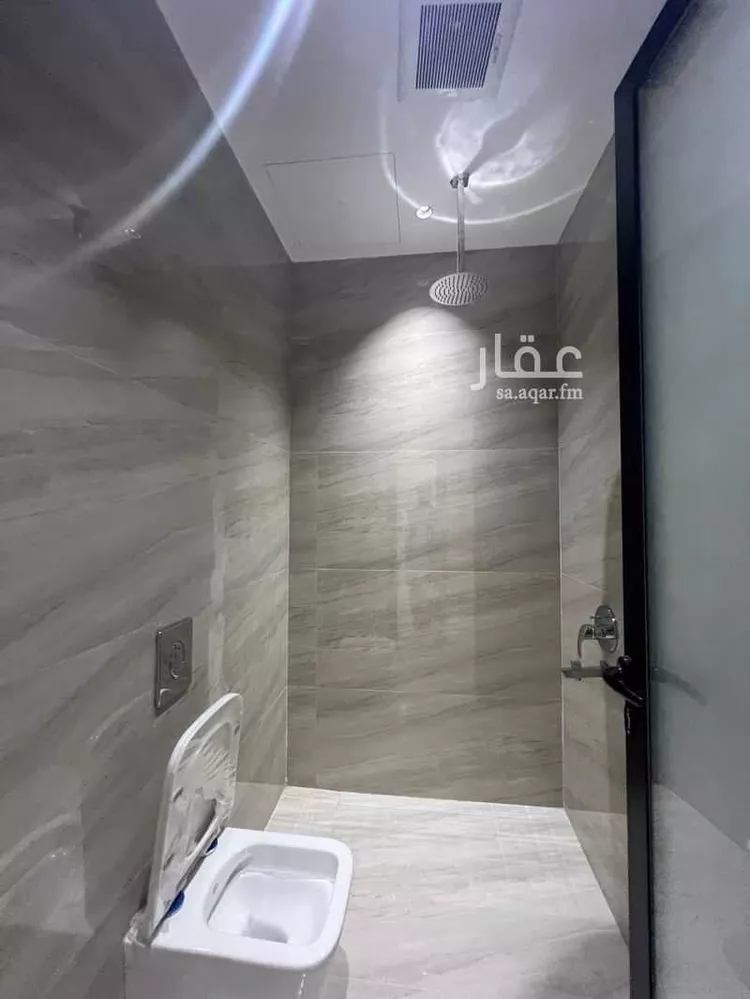 Floor for Sale in Riyadh Dirab 20