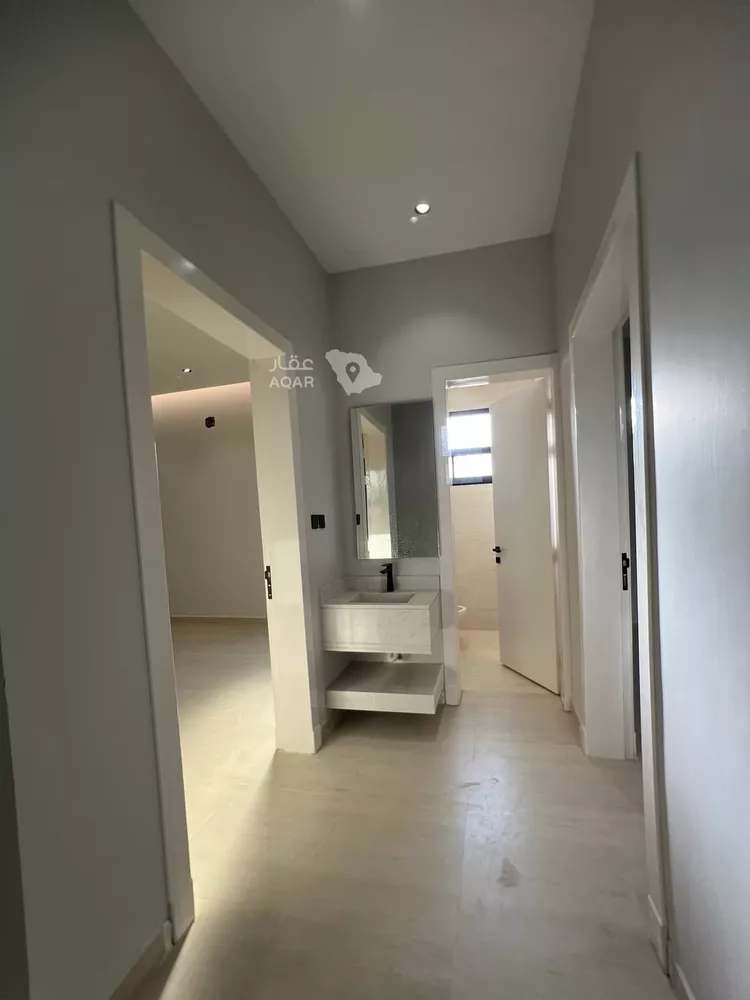 Floor for Sale in Riyadh Badr 6