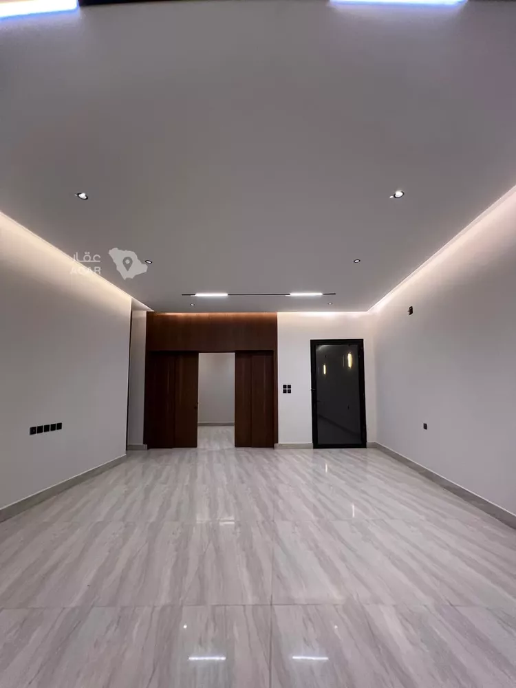 Floor for Sale in Riyadh Dirab 9