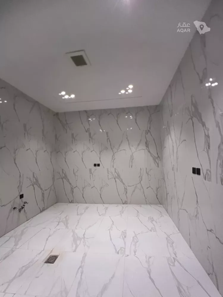 Floor for Sale in Riyadh Dahiat Namar 16