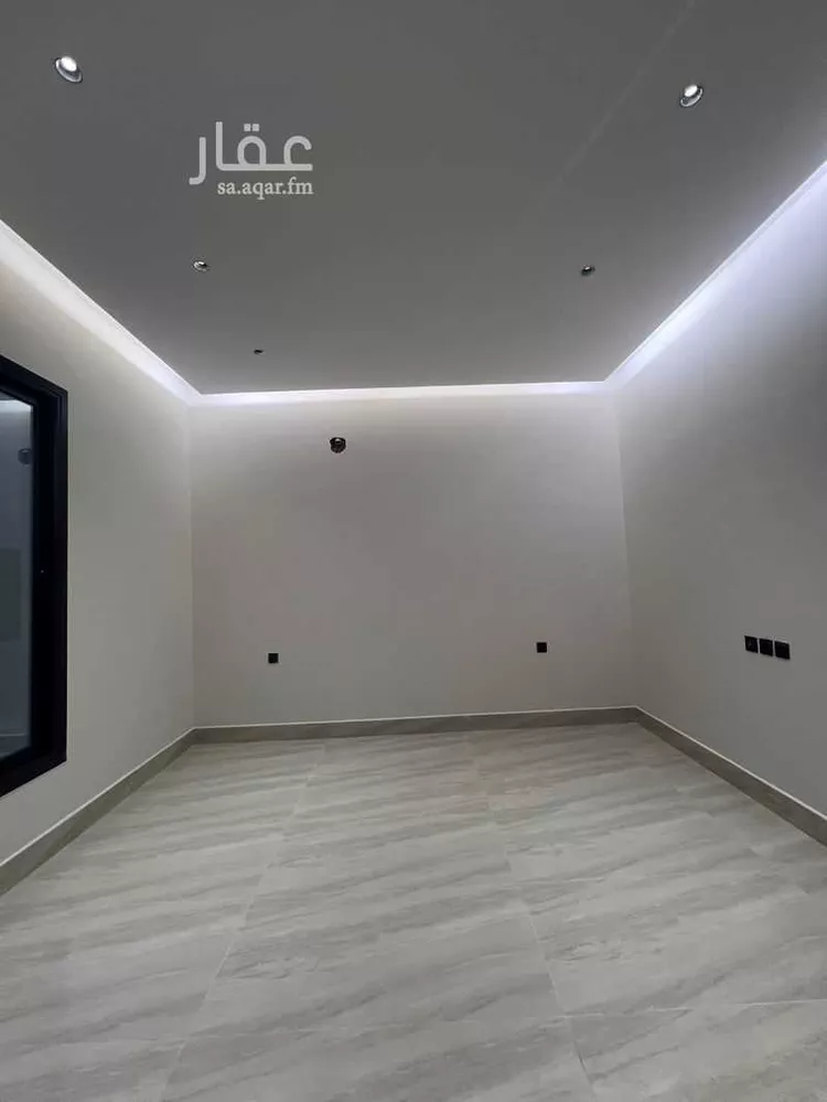Floor for Sale in Riyadh Dirab 10