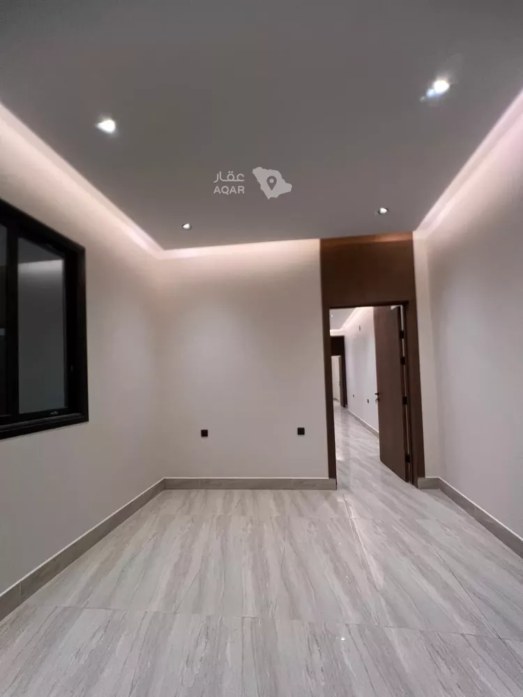 Floor for Sale in Riyadh Dirab 6