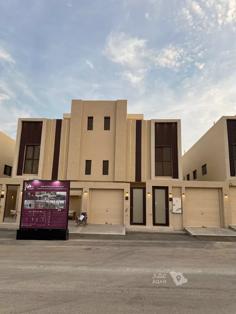 دور للبيع في شارع حجة الإسلام, حي عكاظ, مدينة الرياض, منطقة الرياض