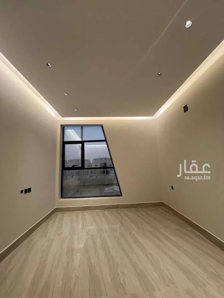 Floor for Sale in Riyadh Dirab 7