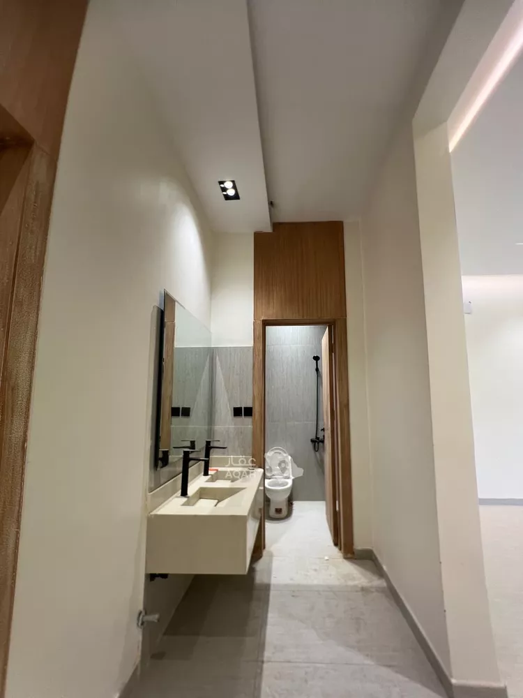 Floor for Sale in Riyadh Taiba 8