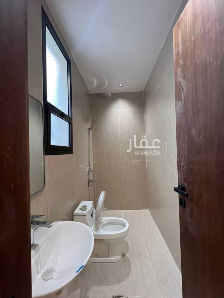Floor for Sale in Riyadh Dirab 21