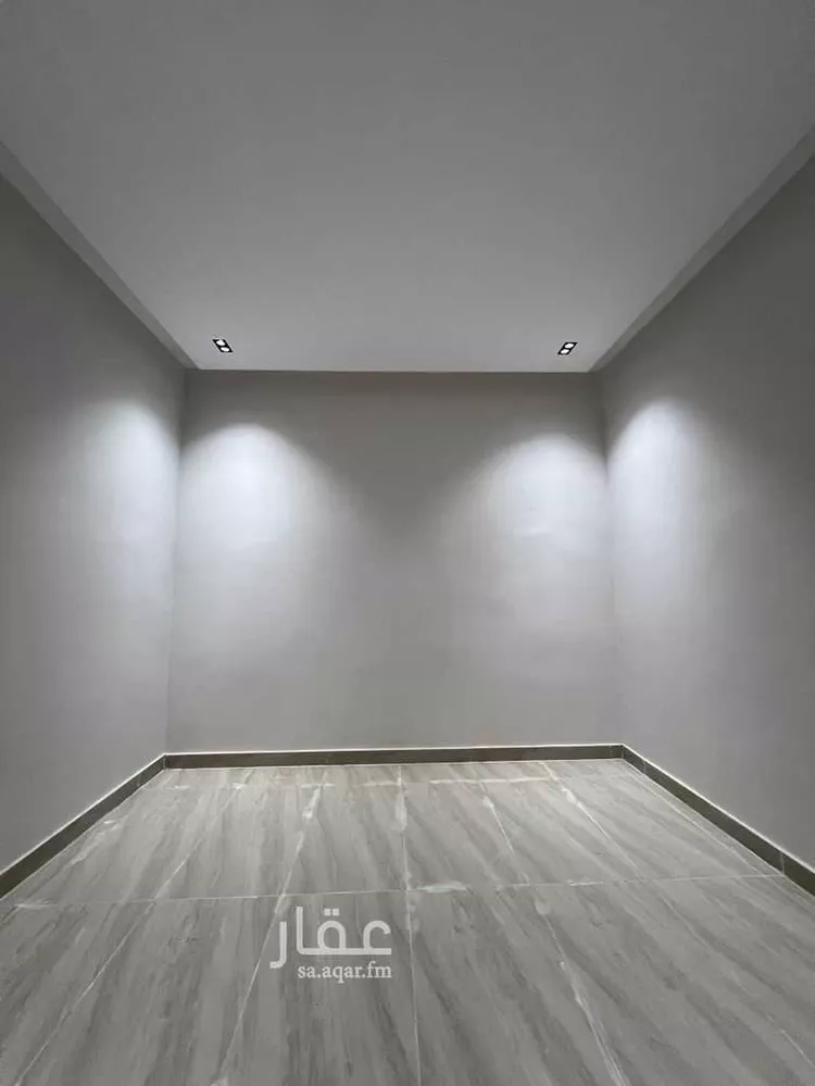 دور للبيع في شارع احمد بن رسلان, حي بدر, مدينة الرياض, منطقة الرياض 6