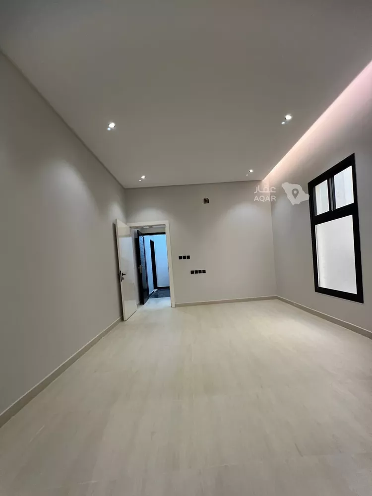 Floor for Sale in Riyadh Badr 13