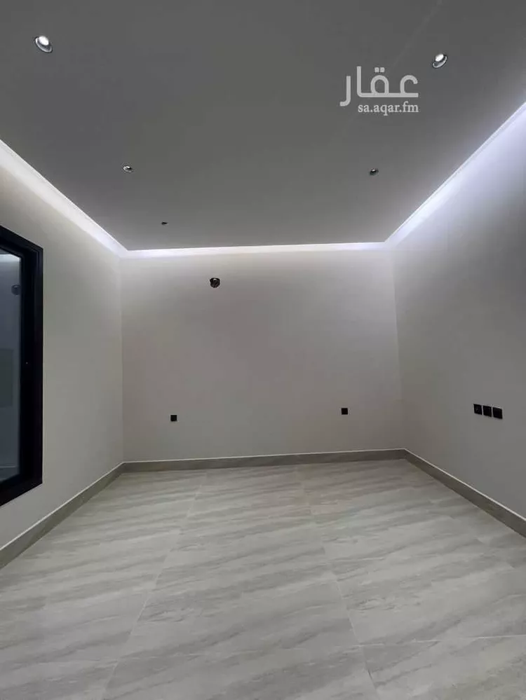 Floor for Sale in Riyadh Dirab 19